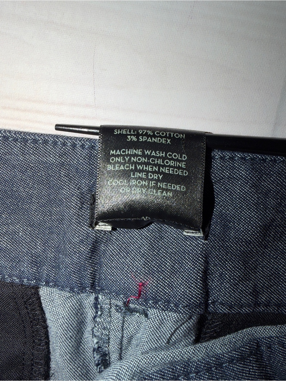 Ann Taylor  Cropped Straight-Leg Pants - Picture 4 of 8